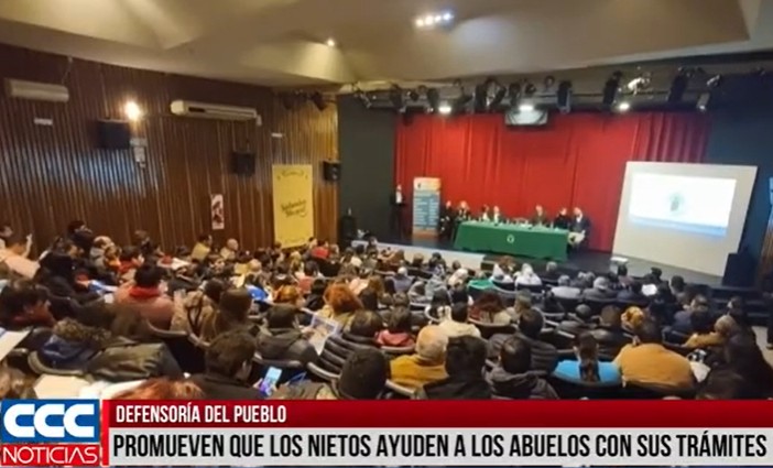Charla informativa de la Defensoría del Pueblo de Tucumán, para la realización de tramites online para adultos mayores